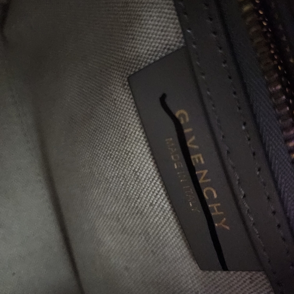 Givenchy handbag - Picture 16 of 17